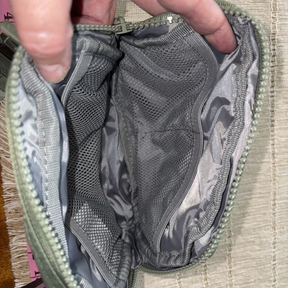 Gaiam Olive Green Belt Bag / Fanny Pack